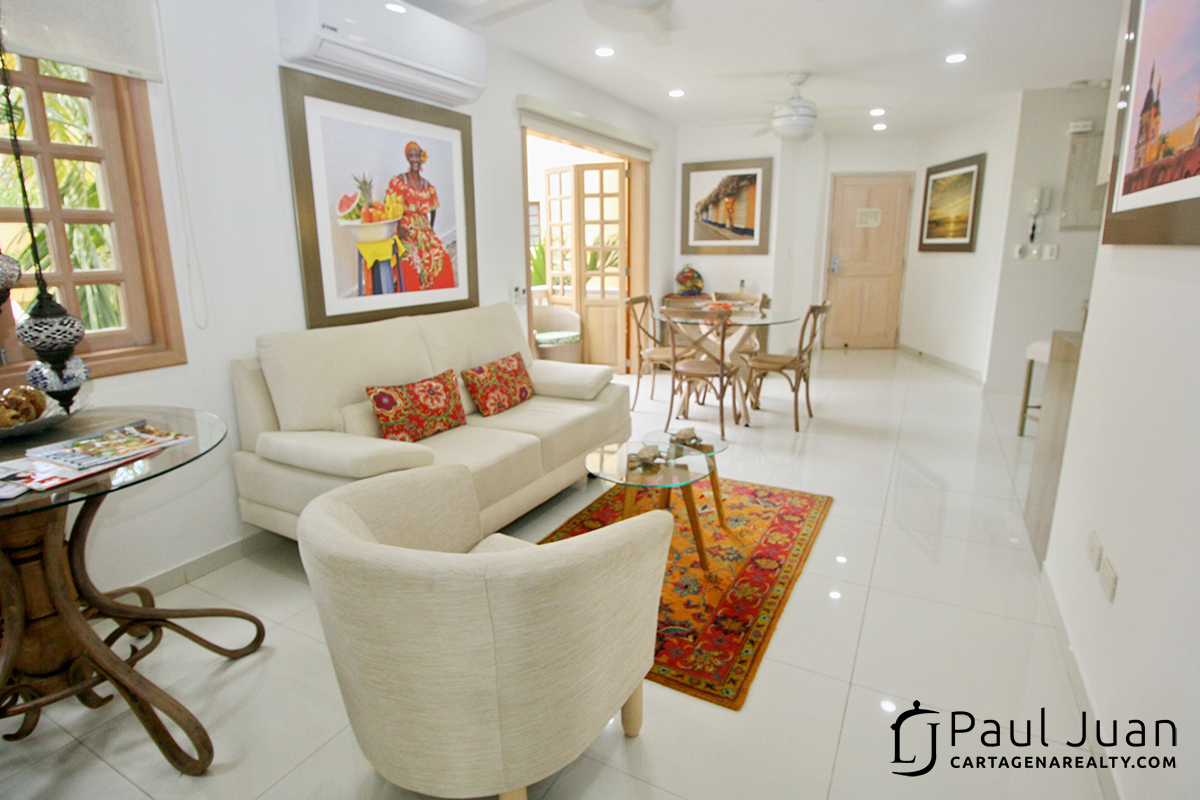 Beautiful fully remodeled apartment